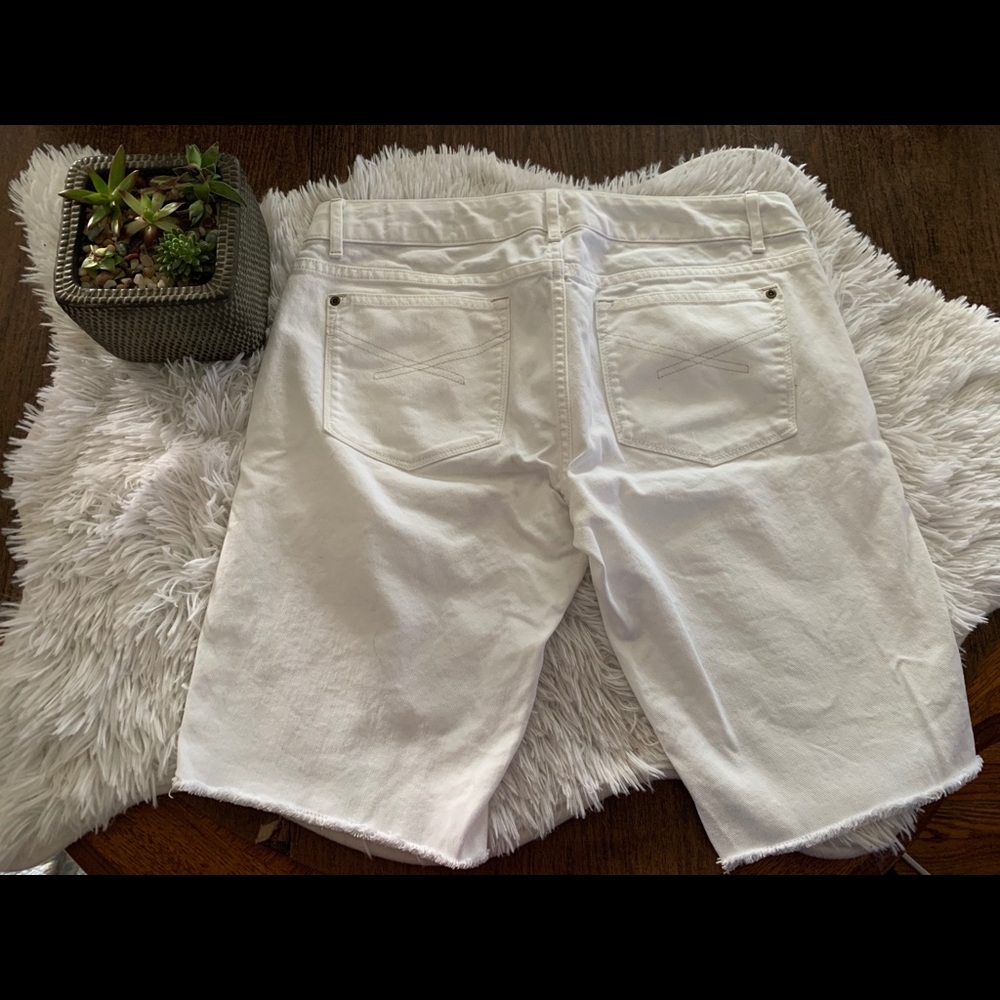 Gap Limited Edition Long Short’s Size 🌀🌀 - Picture 2 of 5